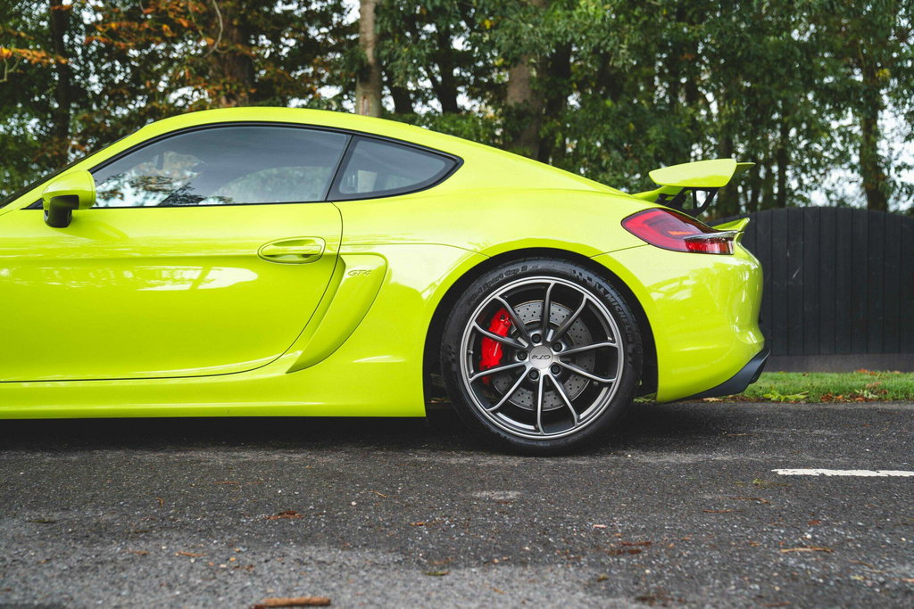 Porsche 981 Cayman GT4