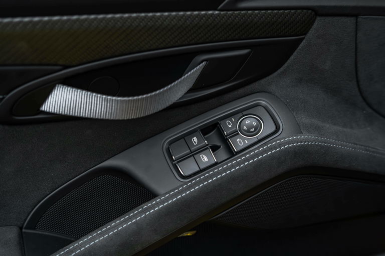 Porsche 718 Cayman GT4 RS