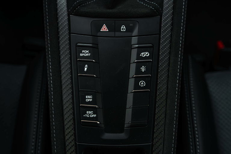 Porsche 718 Cayman GT4 RS