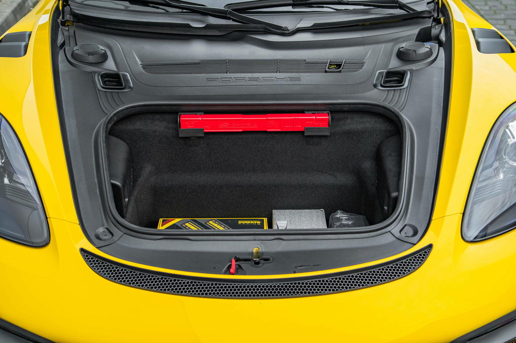 Porsche 718 Cayman GT4 RS