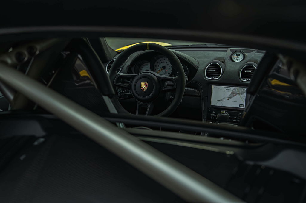 Porsche 718 Cayman GT4 RS