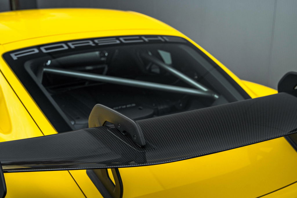 Porsche 718 Cayman GT4 RS