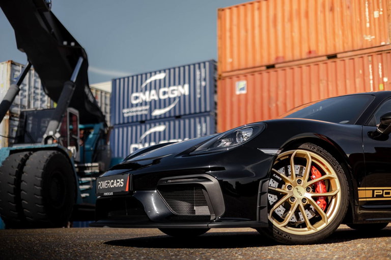 Porsche 718 Cayman GT4