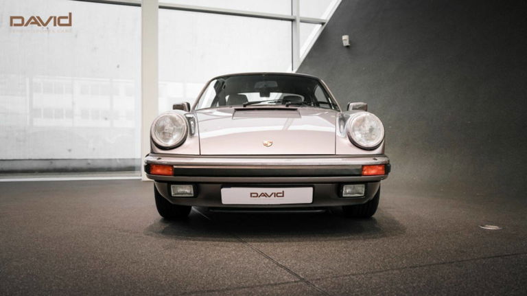 Porsche 911 Carrera 3.2 (US)