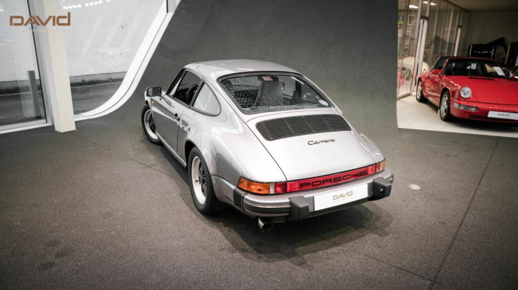 Porsche 911 Carrera 3.2 (US)