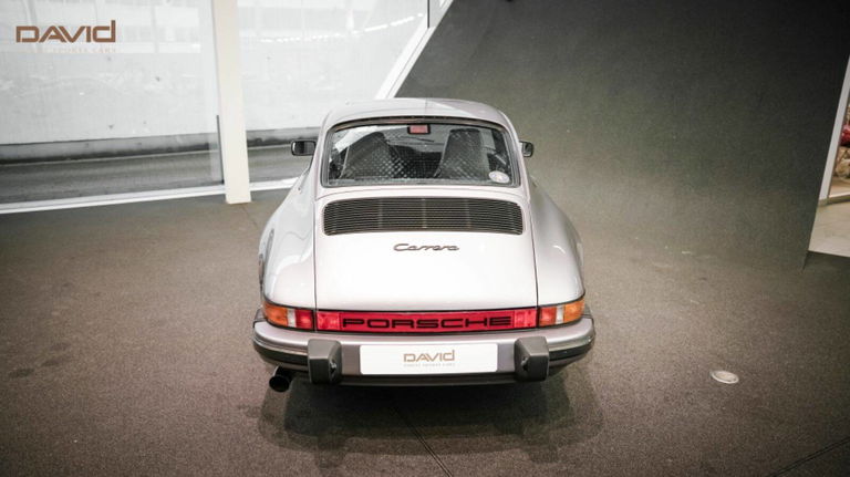 Porsche 911 Carrera 3.2 (US)