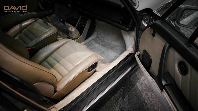 Porsche 911 Carrera 3.2 (US)