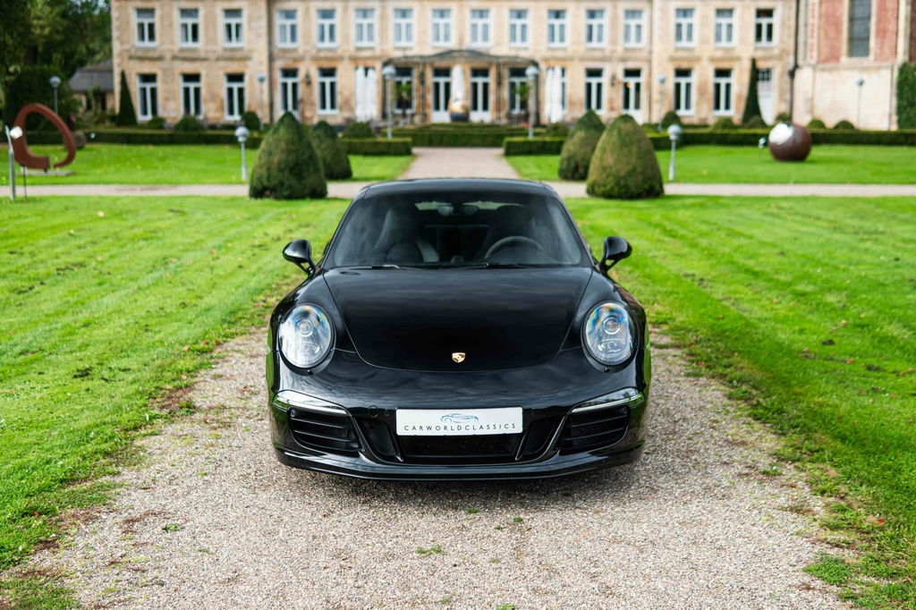 Porsche 991 Carrera GTS