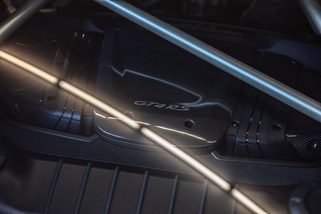 Porsche 718 Cayman GT4 RS