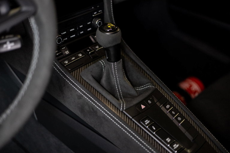 Porsche 718 Cayman GT4 RS