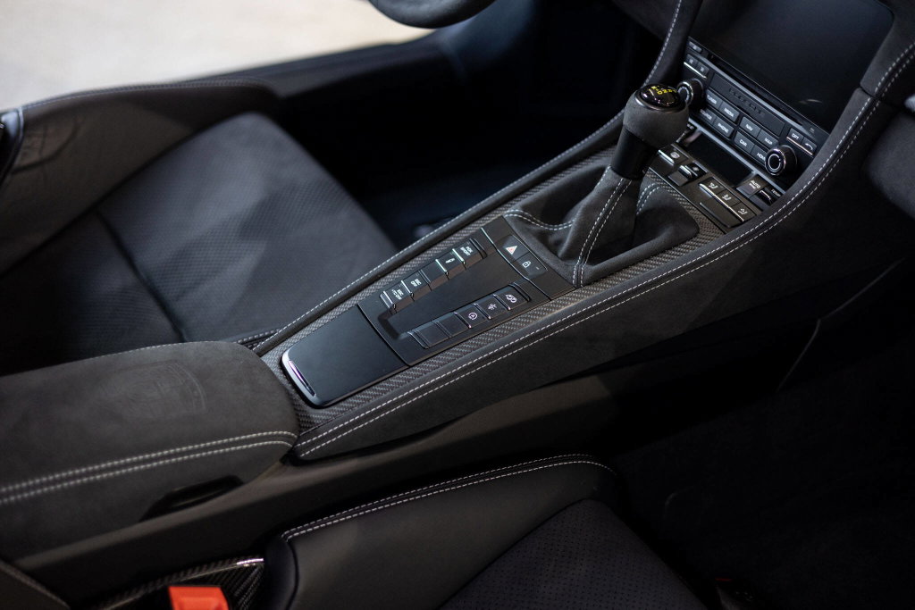 Porsche 718 Cayman GT4 RS