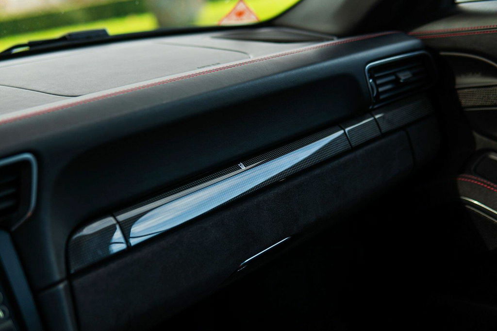 Porsche 991 Carrera GTS