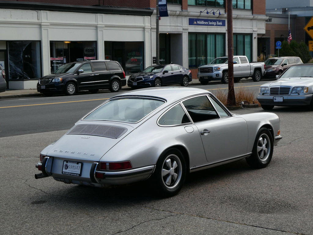Porsche 911 T