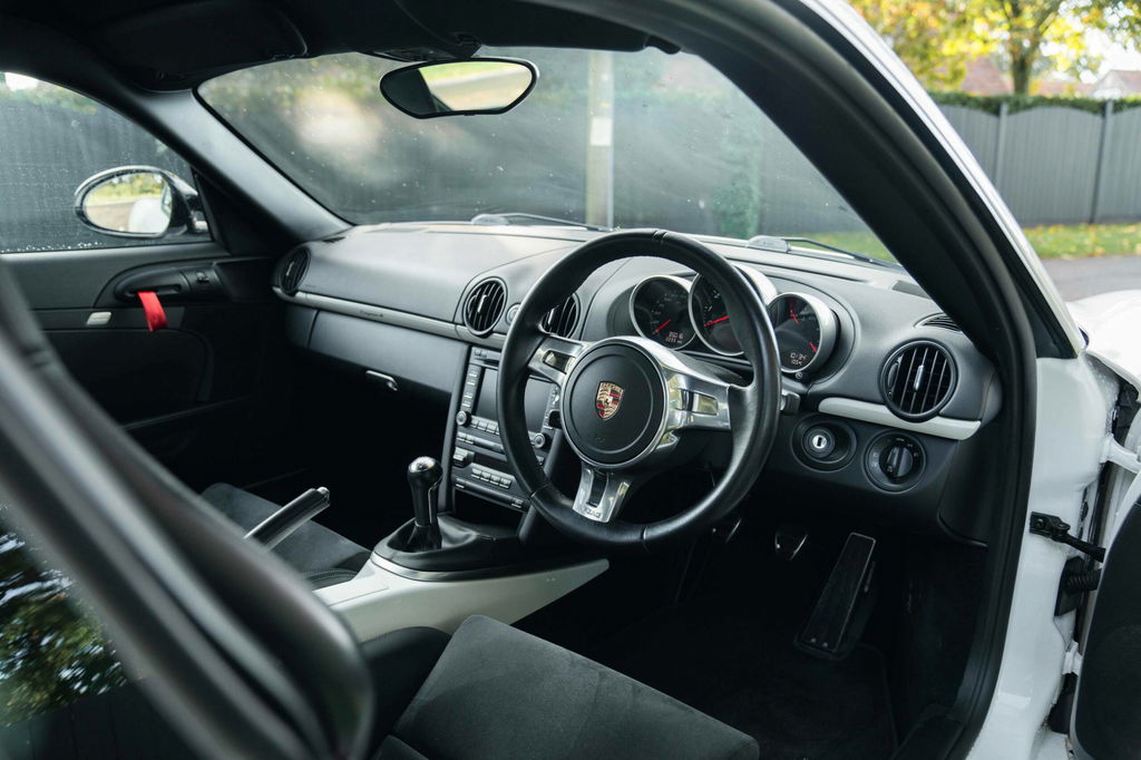 Porsche 987 Cayman R