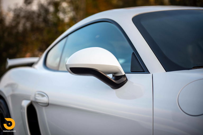 Porsche 981 Cayman GT4