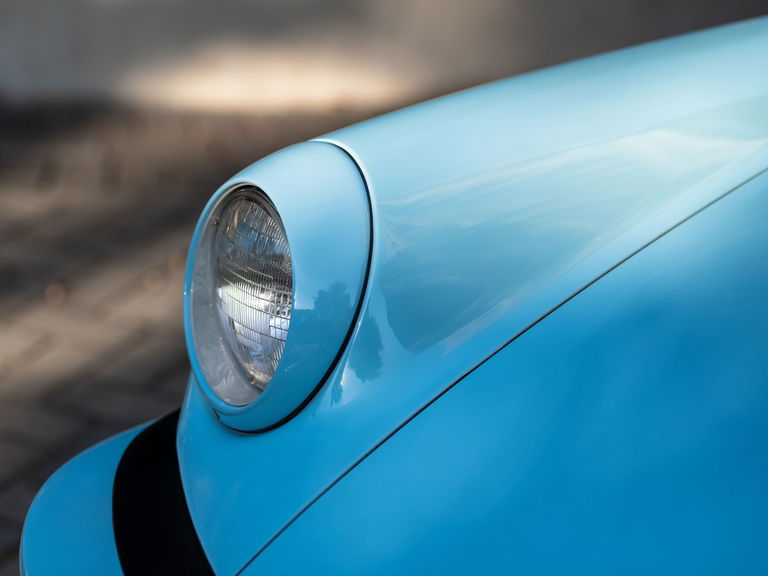 Porsche 911 Carrera (US)