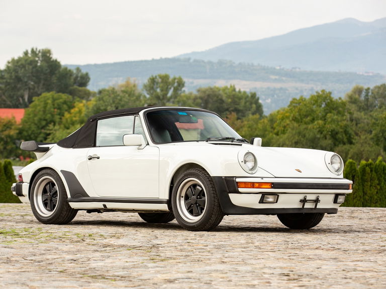 Porsche 911 Carrera 3.2 (US)