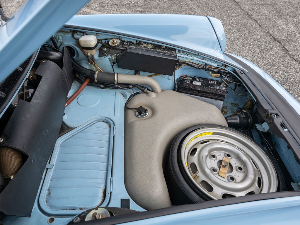 Porsche 911 Carrera (US)