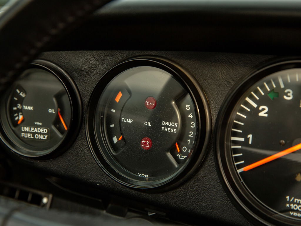 Porsche 911 Carrera 3.2 (US)