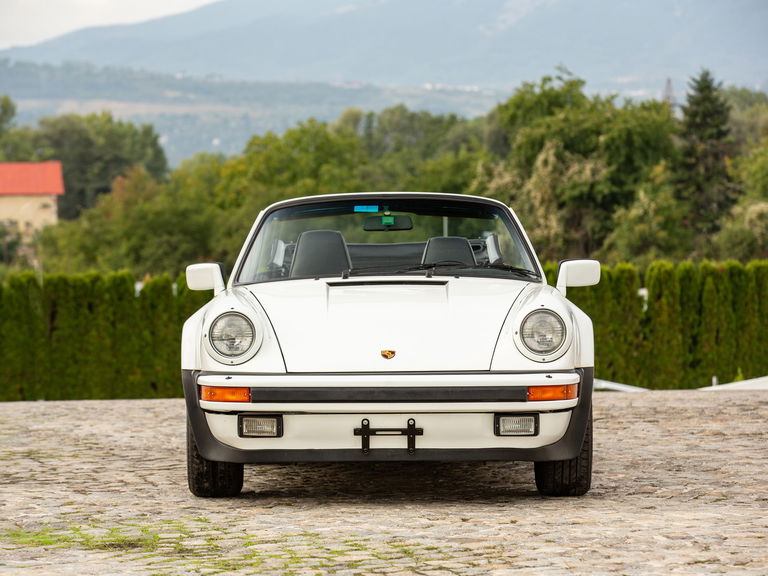 Porsche 911 Carrera 3.2 (US)