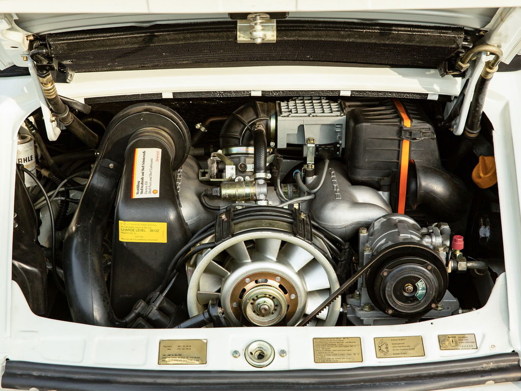 Porsche 911 Carrera 3.2 (US)