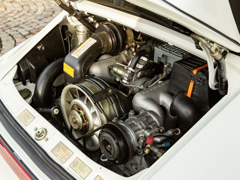 Porsche 911 Carrera 3.2 (US)