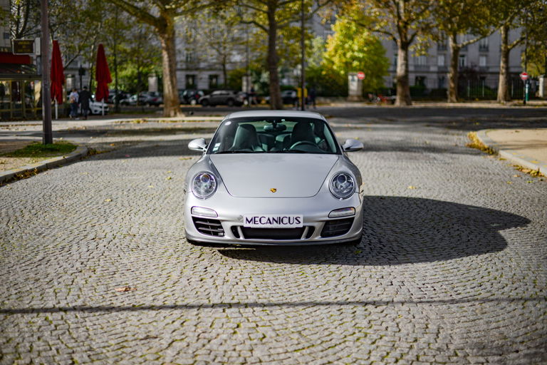 Porsche 997.2 Carrera GTS
