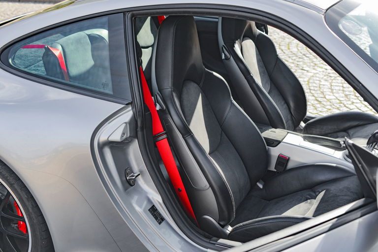 Porsche 997.2 Carrera GTS