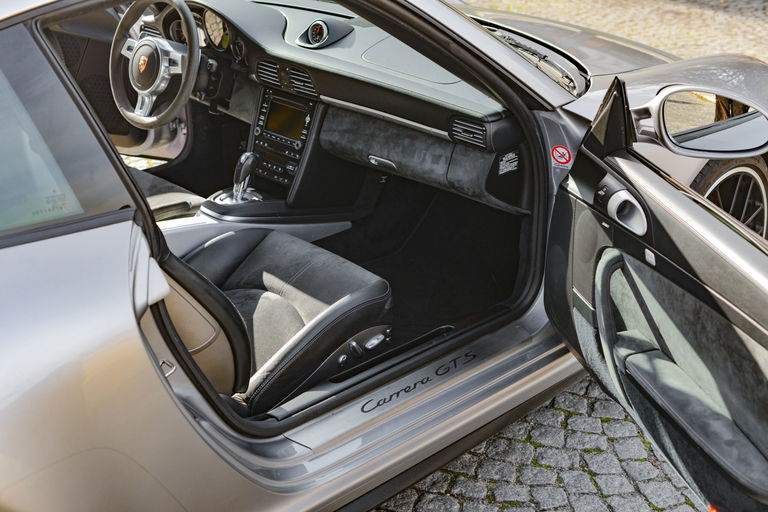 Porsche 997.2 Carrera GTS