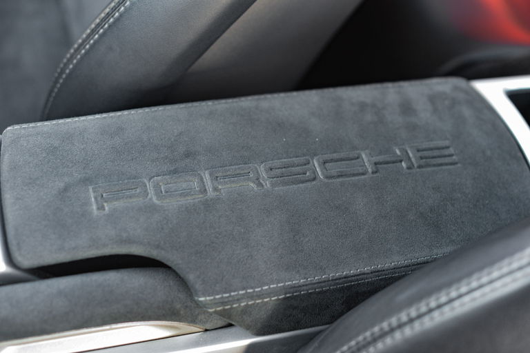 Porsche 997.2 Carrera GTS