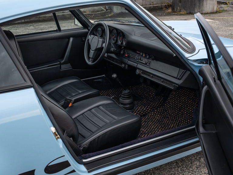 Porsche 911 Carrera (US)