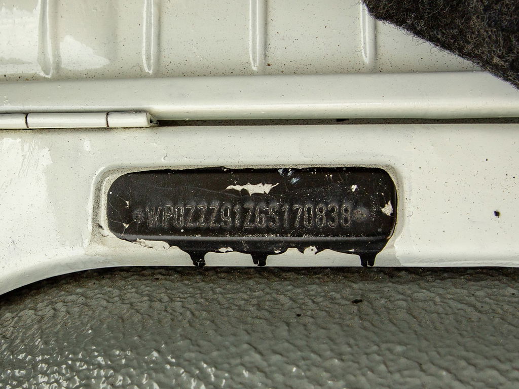 Porsche 911 Carrera 3.2 (US)