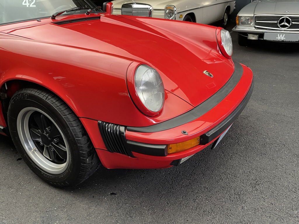 Porsche 911 Carrera 3.2