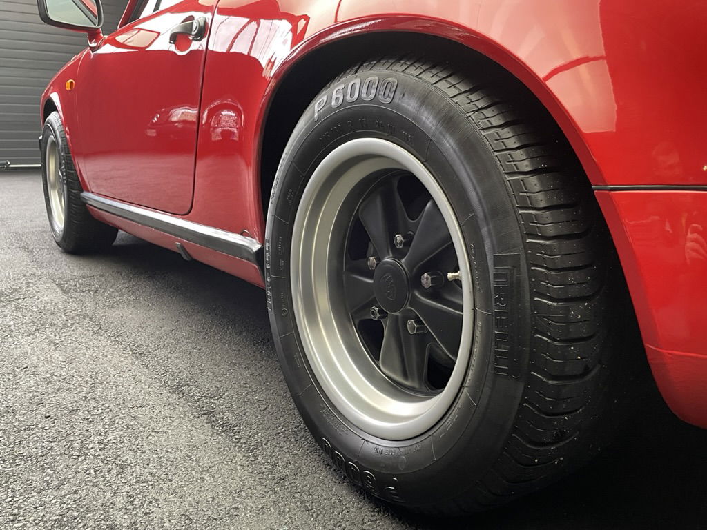 Porsche 911 Carrera 3.2