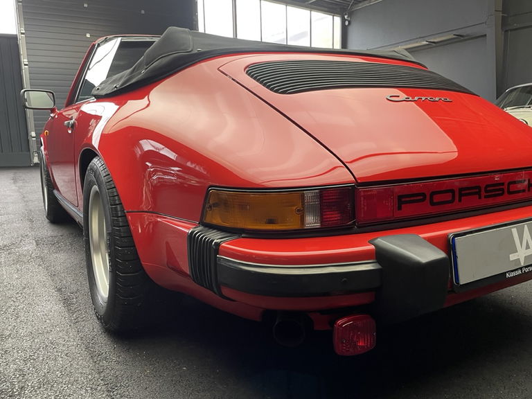 Porsche 911 Carrera 3.2