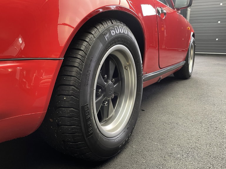 Porsche 911 Carrera 3.2