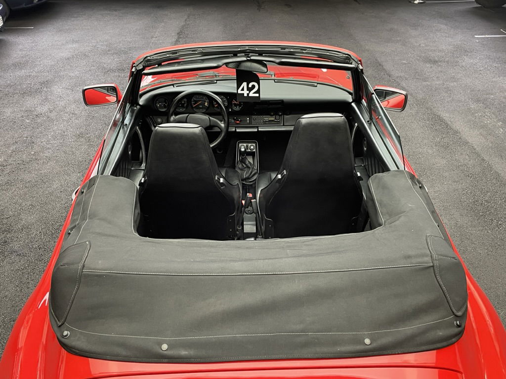 Porsche 911 Carrera 3.2