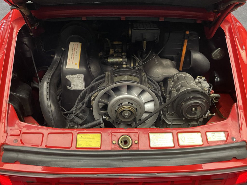 Porsche 911 Carrera 3.2