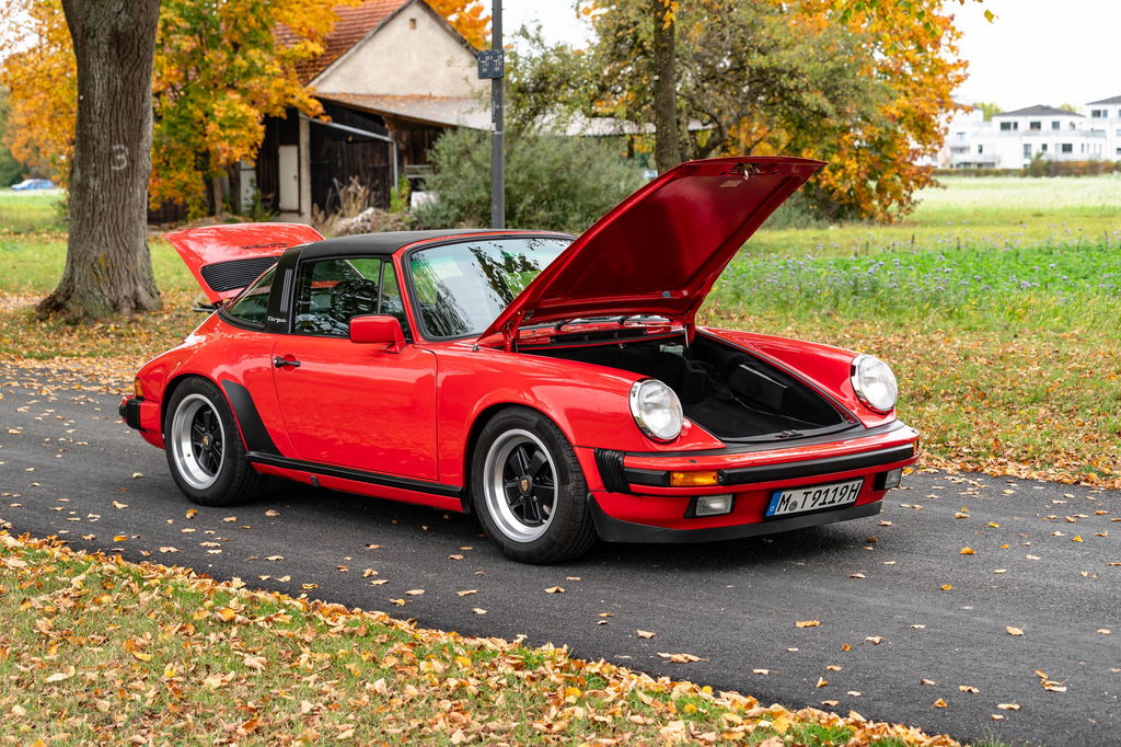 Porsche 911 Carrera 3.2