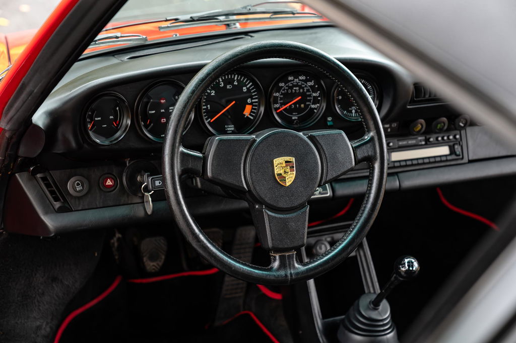 Porsche 911 Carrera 3.2