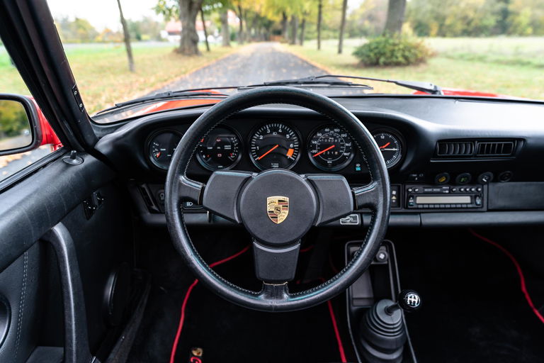 Porsche 911 Carrera 3.2