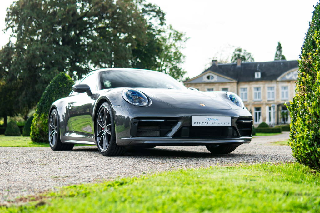 Porsche 992 Carrera 4S