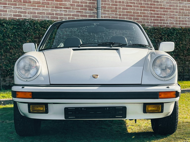 Porsche 911 Carrera 3.2