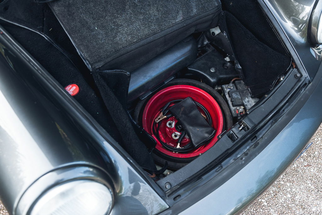 Porsche 964 Carrera 2