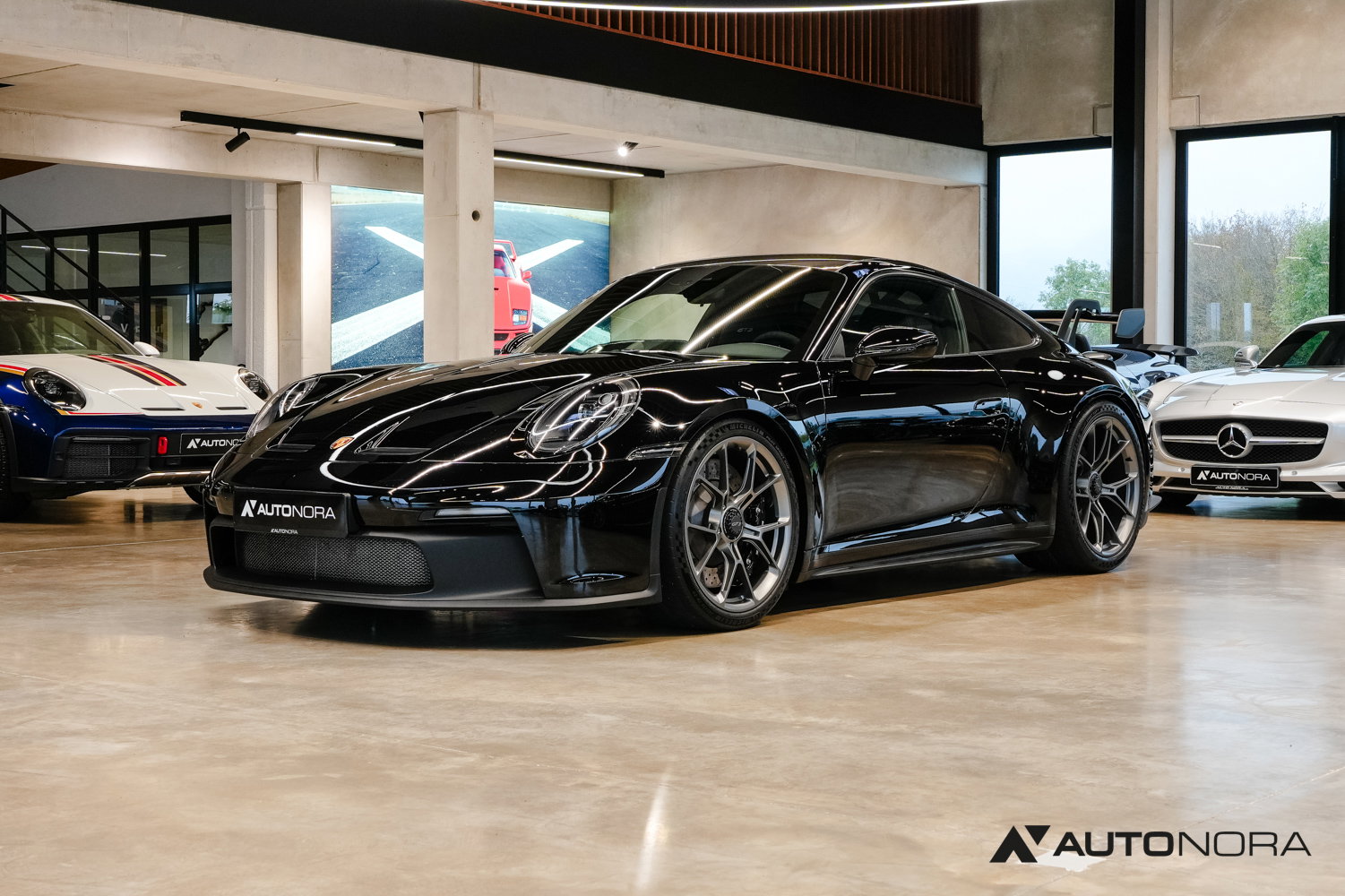 Porsche 992 GT3 2021 - elferspot.com - Marketplace for Porsche