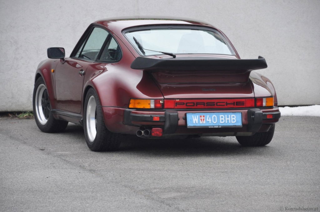 Porsche 911 Turbo 3.3