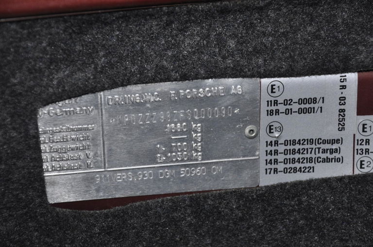 Porsche 911 Turbo 3.3