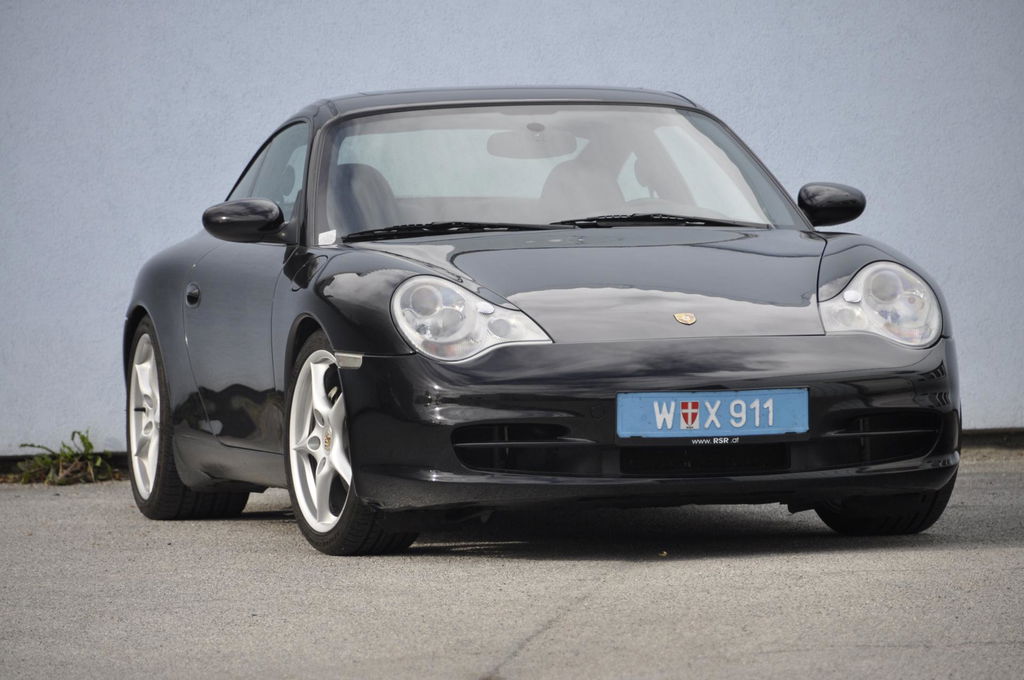 Porsche 996 Carrera 4