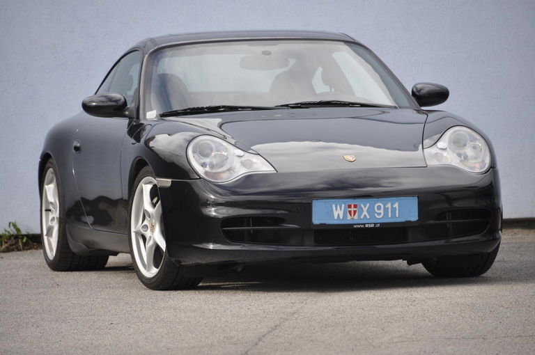 Porsche 996 Carrera 4