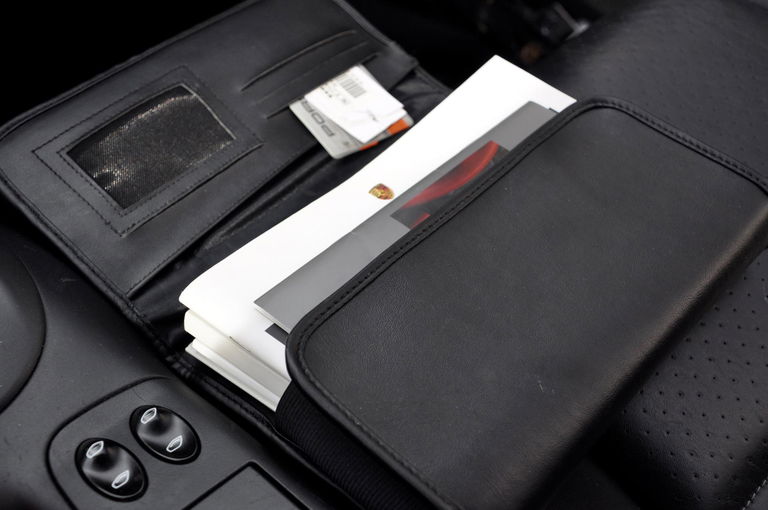 Porsche 996 Carrera 4